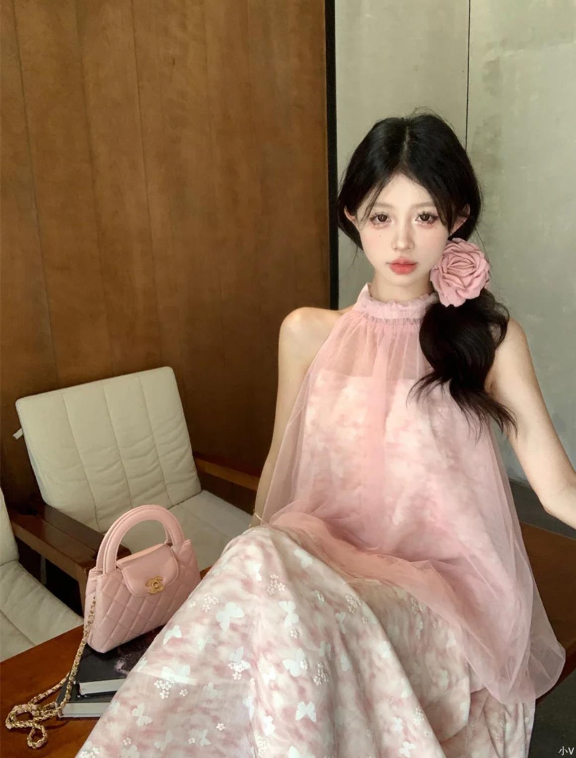 粉色无袖挂脖连衣裙女夏季超仙初恋网纱吊带裙高级感度假沙滩裙子