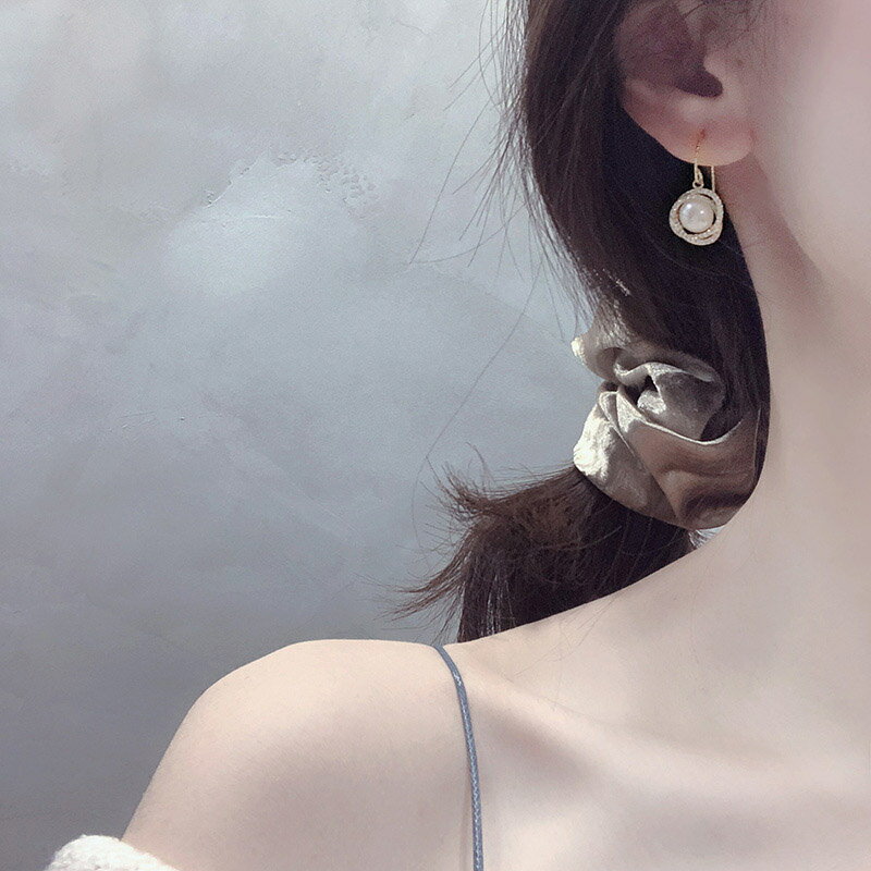 韓國個性真珍珠精致短款特色女耳環2022新款潮法式高級感耳飾耳墜