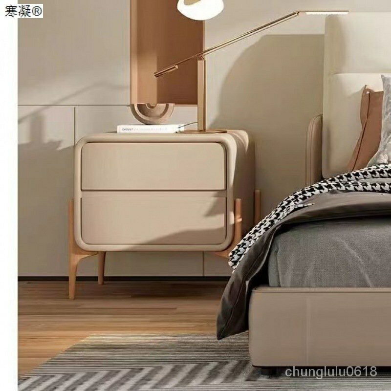 【熱銷】小戶型全實床頭櫃奶油風臥室創意小型床邊櫃皮革輕奢儲物收納櫃
