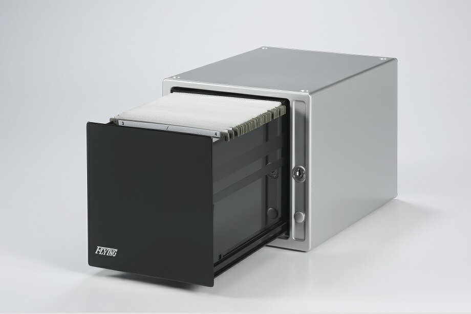 雙鶖 觸摸式 80片CD整理盒 (銀) CDB-9080
