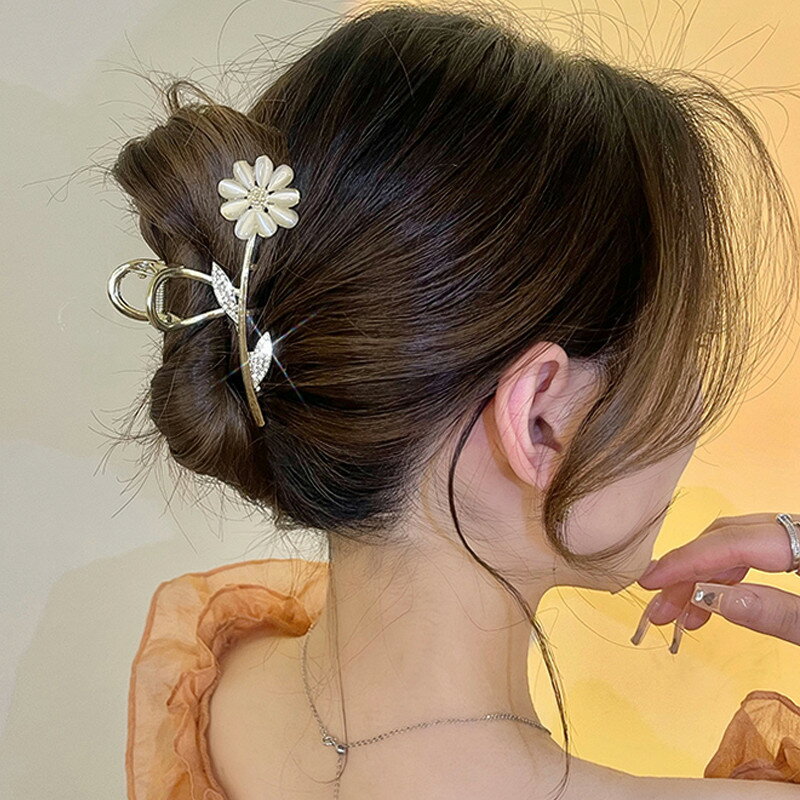 高階感貓眼石花朵抓夾氣質大號鯊魚夾頭飾2022新款女夏後腦勺發夾