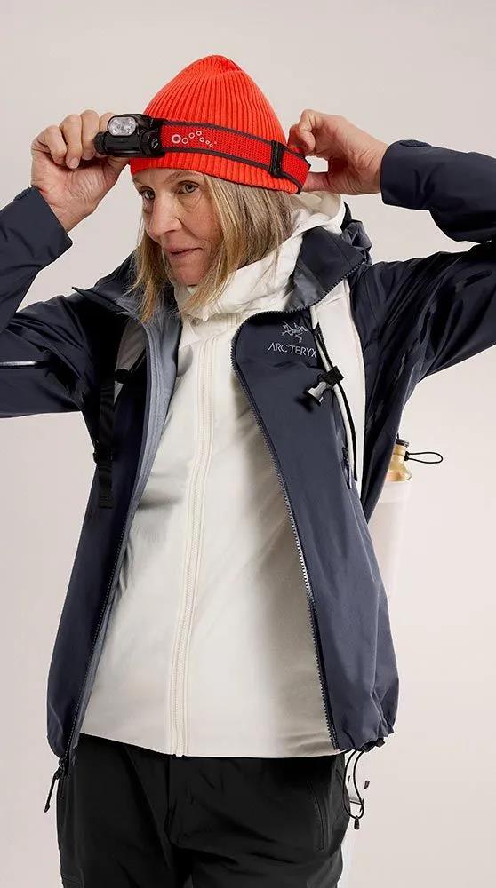 特價優惠Arcteryx 始祖鳥Atom Hoody 女款連帽保暖化纖外套
