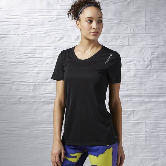 <br/><br/>  REEBOK RUNNING ESSENTIALS SHORT SLEEVE TEE 女裝 短袖 舒適 透氣 通風 黑【運動世界】 AX9417【12/1-31 單筆滿2000結帳輸入序號 XmasGift-outdoor 再折↘250 | 單筆滿1000結帳輸入序號 XmasGift-100 再折↘100】<br/><br/>