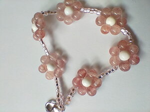 【Ribbons】愛情 人緣 草莓晶 手鍊 bracelet 禮物 電鍍釦頭