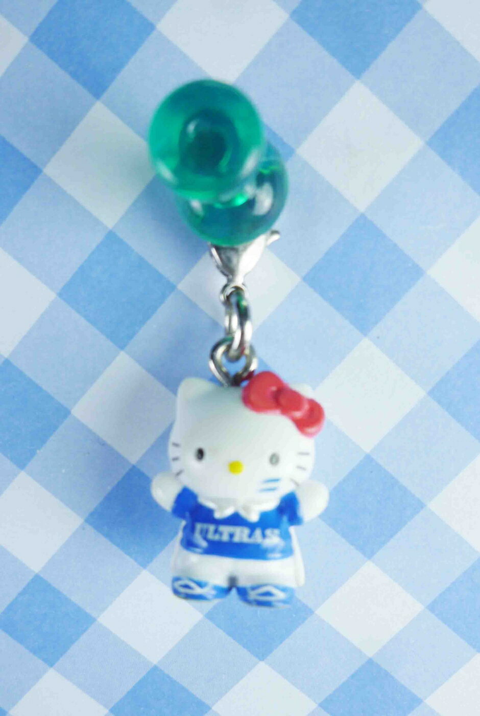 【震撼精品百貨】Hello Kitty 凱蒂貓 KITTY限定版吊飾拉扣-世足賽 震撼日式精品百貨