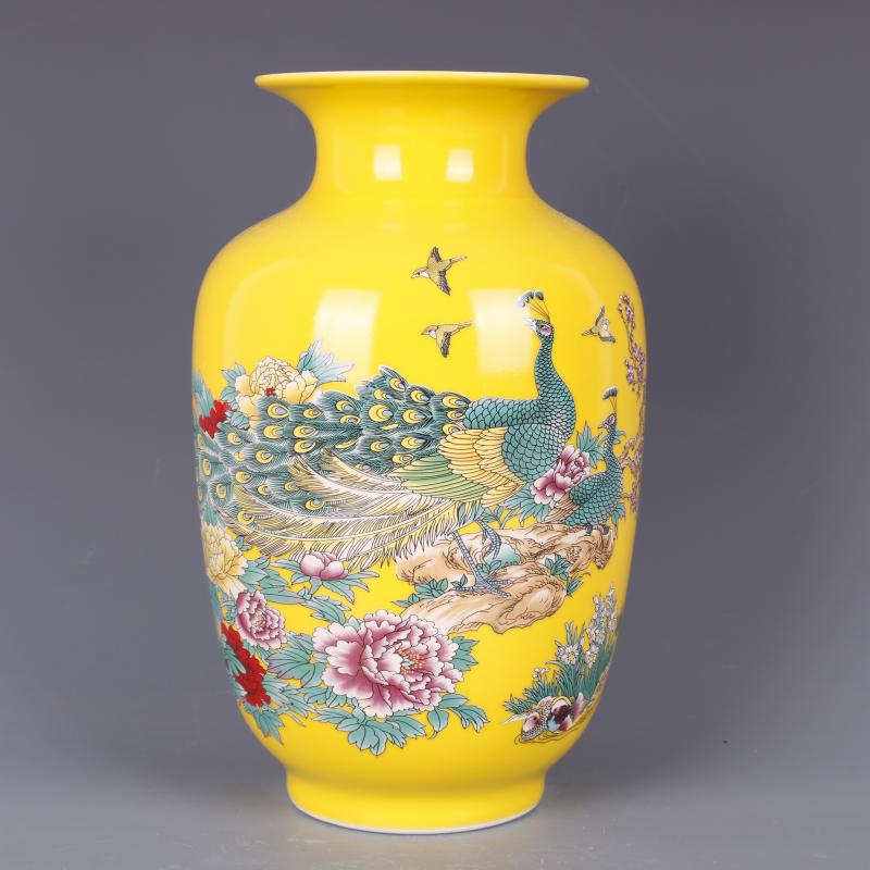 清乾隆黃地粉彩孔雀牡丹冬瓜瓶仿古中式家居餐廳瓷器擺件古董古玩1入