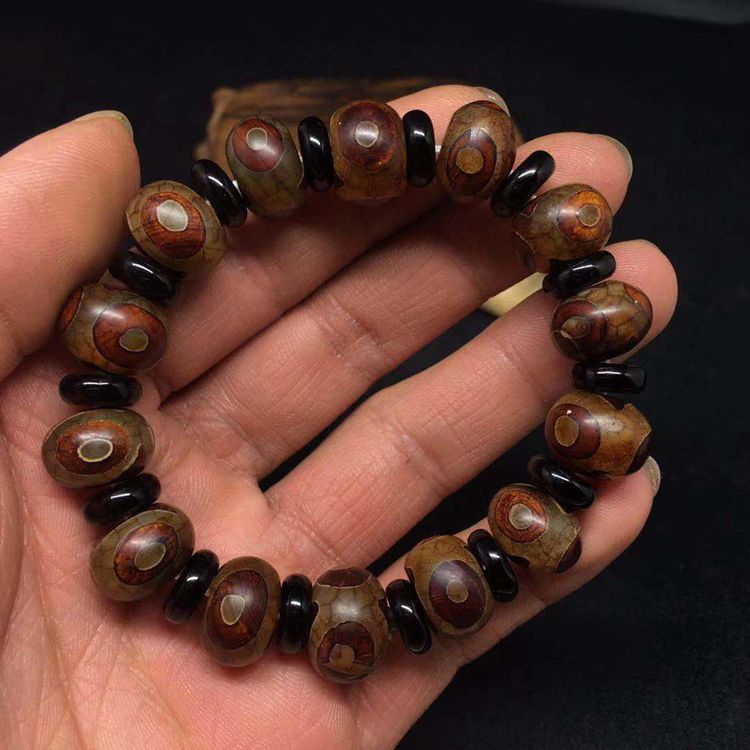 正宗西藏三目天珠天然礦石辟邪護身轉運手串 西藏三眼天珠招財轉運天珠手串保真天然瑪瑙原石男女同款1入| 銀