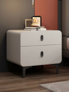 輕奢實木床頭櫃創意簡約現代窄邊圓形2023新款小型奶油風收納儲物