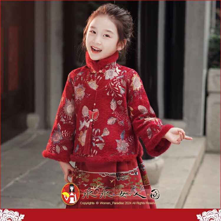 小女生毛邊唐裝上衣 秋冬經典百搭溫暖加厚提花長袖上衣～超口愛Q版中國風女童唐裝～國色天香(酒紅色)。水水女人國