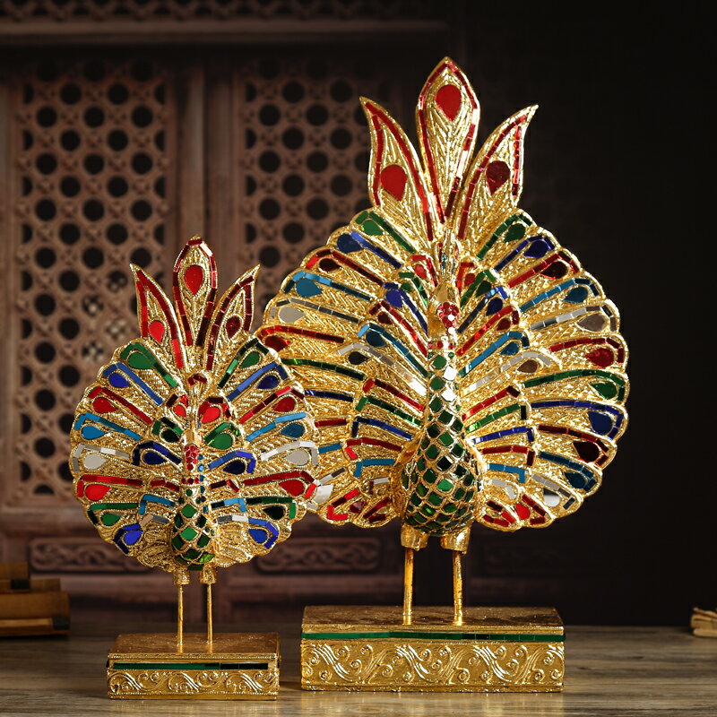 東南亞風情金箔孔雀擺件桌面裝飾泰國木雕家居飾品客廳玄關擺設