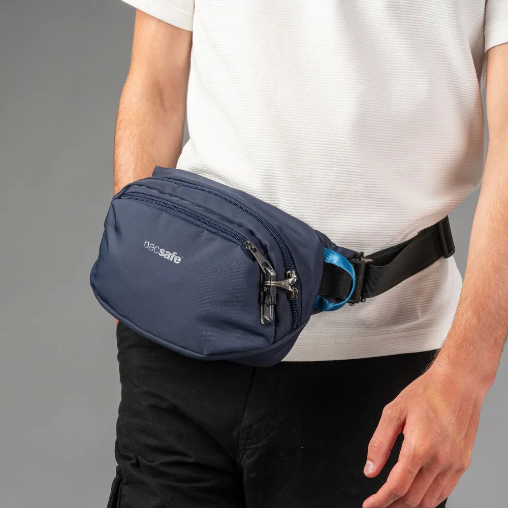 澳洲《Pacsafe》V 防盜探險胸腰包 ( 4L ) 3