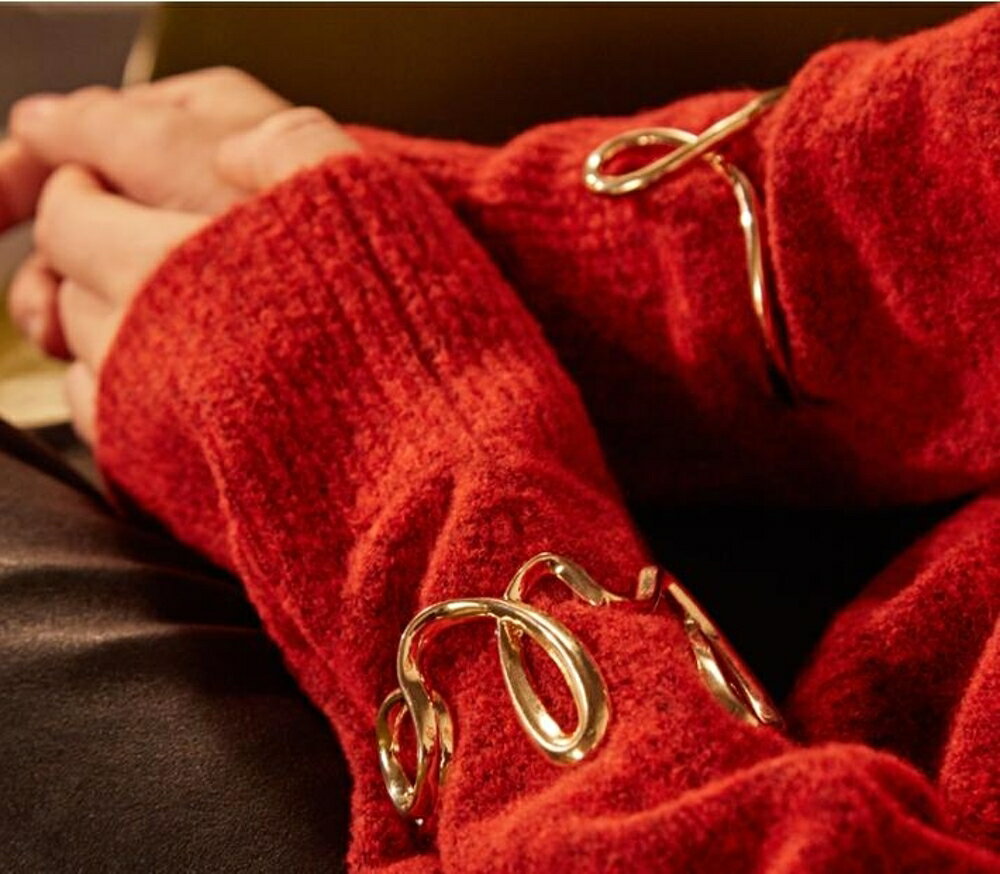 手鐲 潮人毛衣手環鏤空開口手鐲女簡約金屬夸張大氣時尚袖口裝飾品 瑪麗蘇