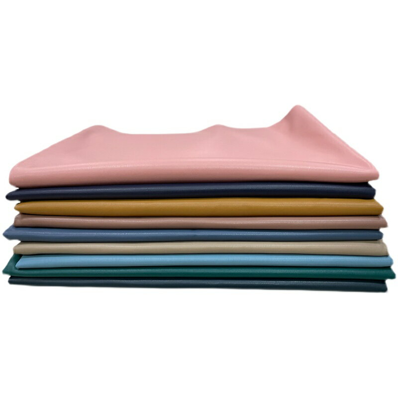 PU服裝皮革麵料彈力純色衣帽包邊配皮軟包床頭沙發人造革新款親膚