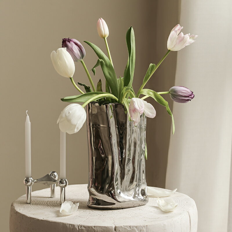 新款創意褶皺鍍銀輕奢高級感陶瓷花瓶客廳插花裝飾干花藝擺件