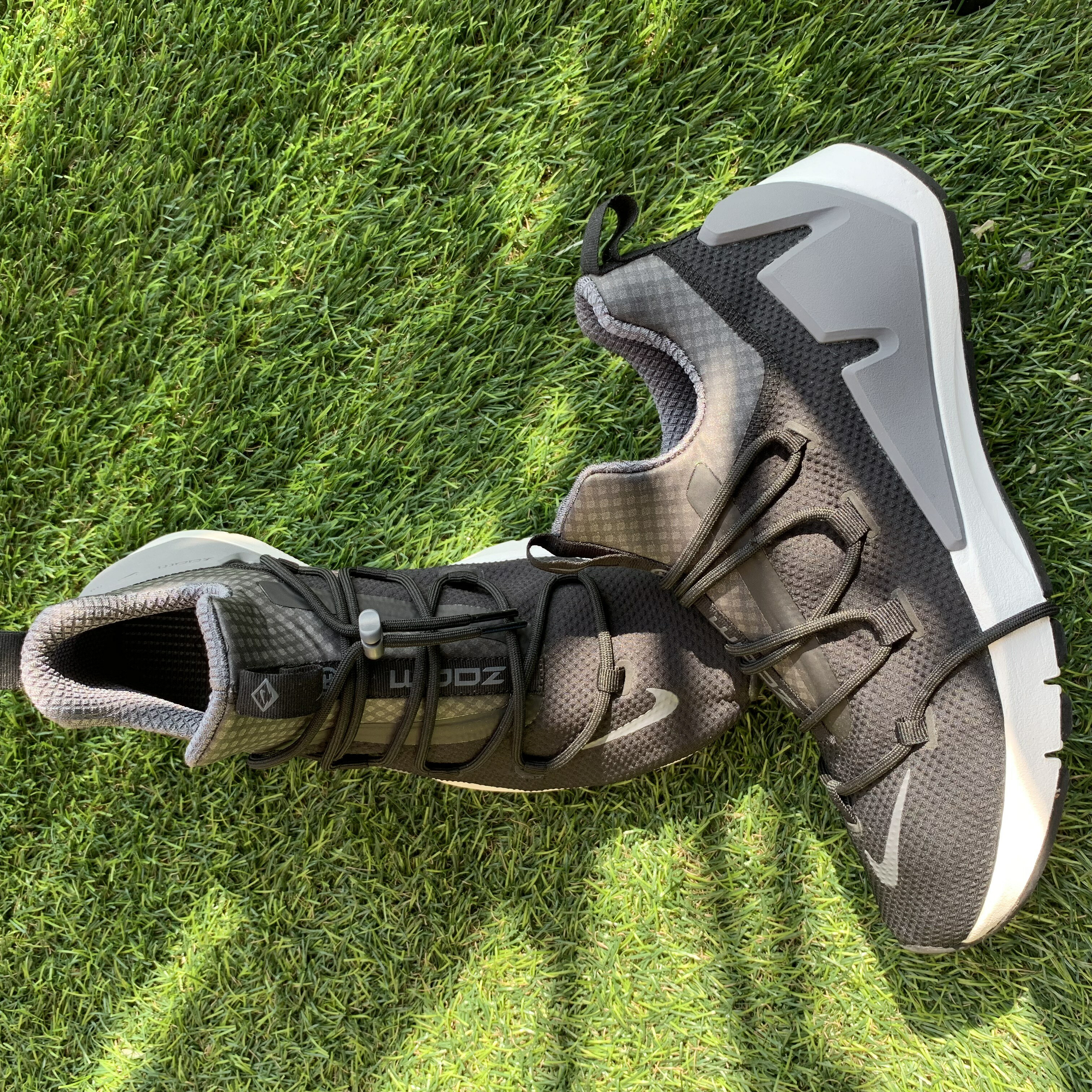 Nike Zoom Air Grade 網紅爆鞋款 訓練休閒鞋 灰色 下殺五折球鞋 US9號 新品限量『現貨下殺5折』
