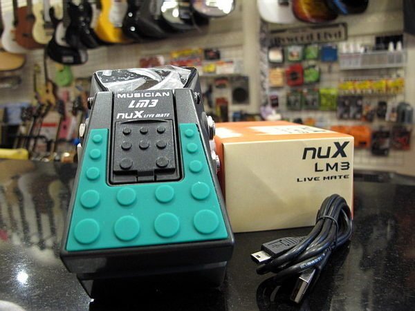 NUX LM3 Live Mate 疊軌伴奏播放效果器(舞台演出踏板型 MP3 撥放器)【唐尼樂器】