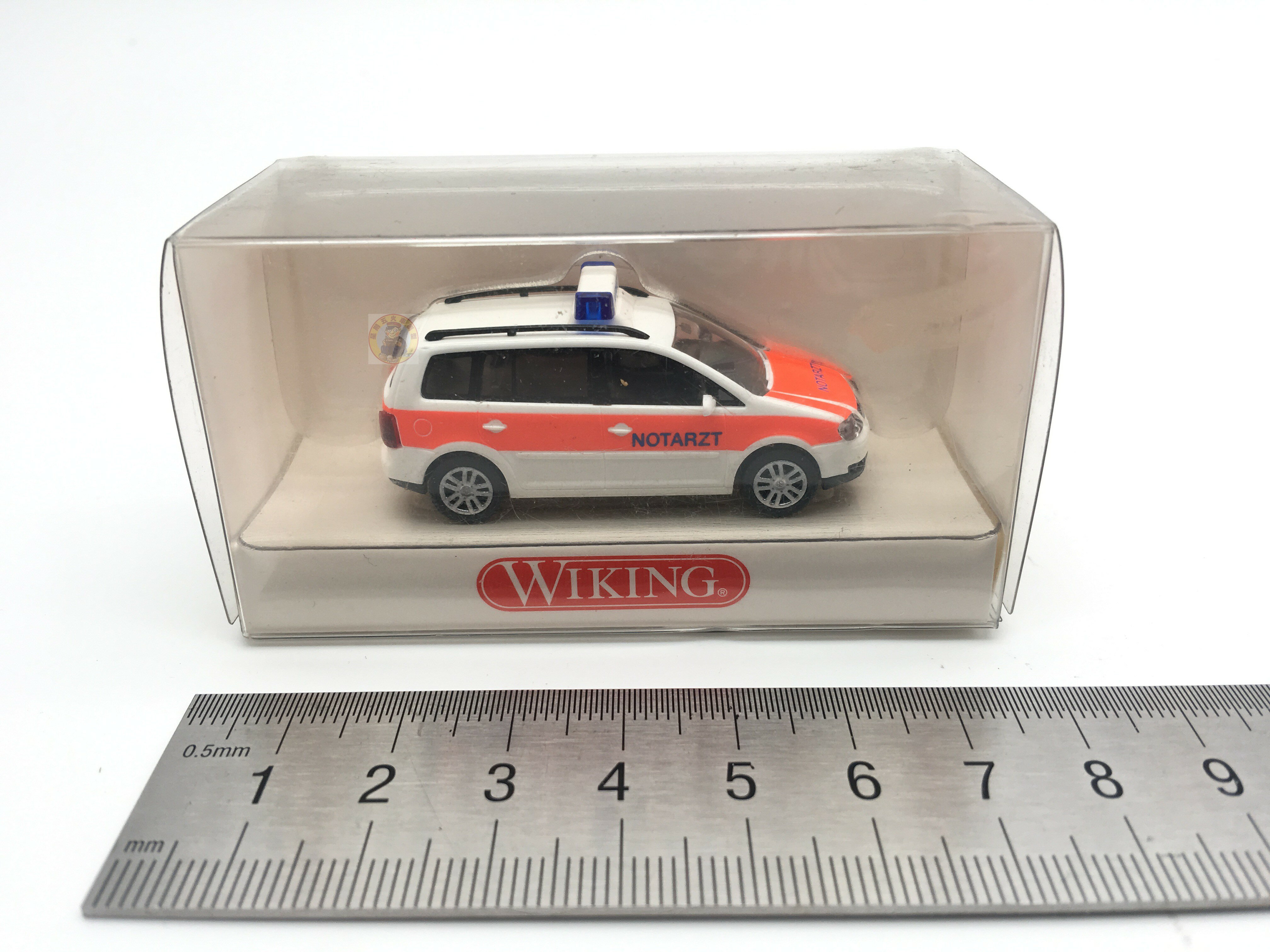wiking 1/87 071109 Notarzt-VW Touran 塑膠模型