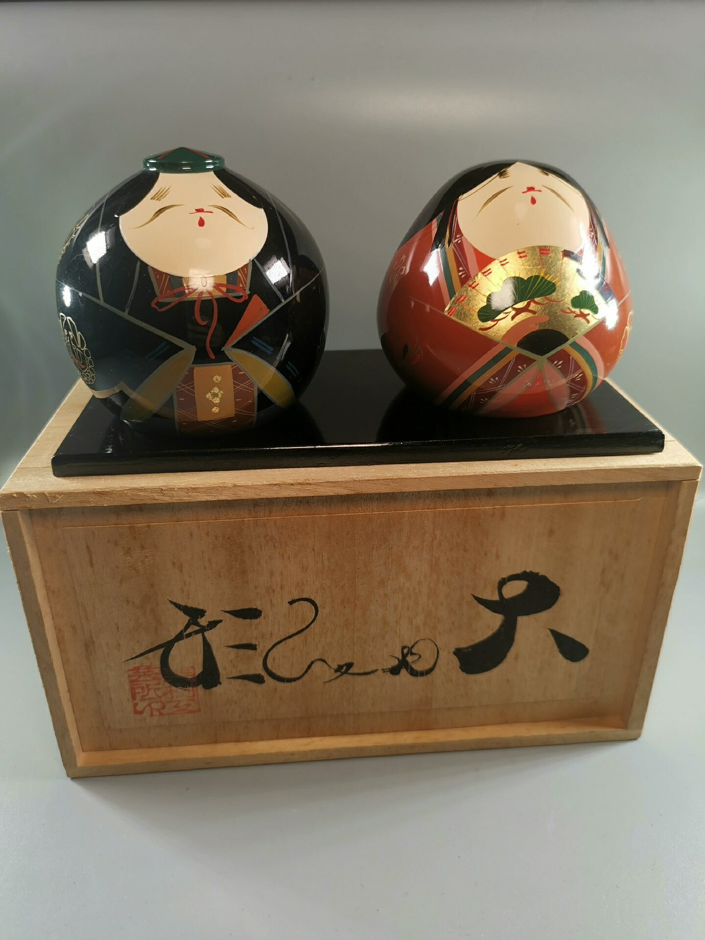 日本山口縣傳統工藝——大內涂漆器工藝品大內人形一對。日本山口