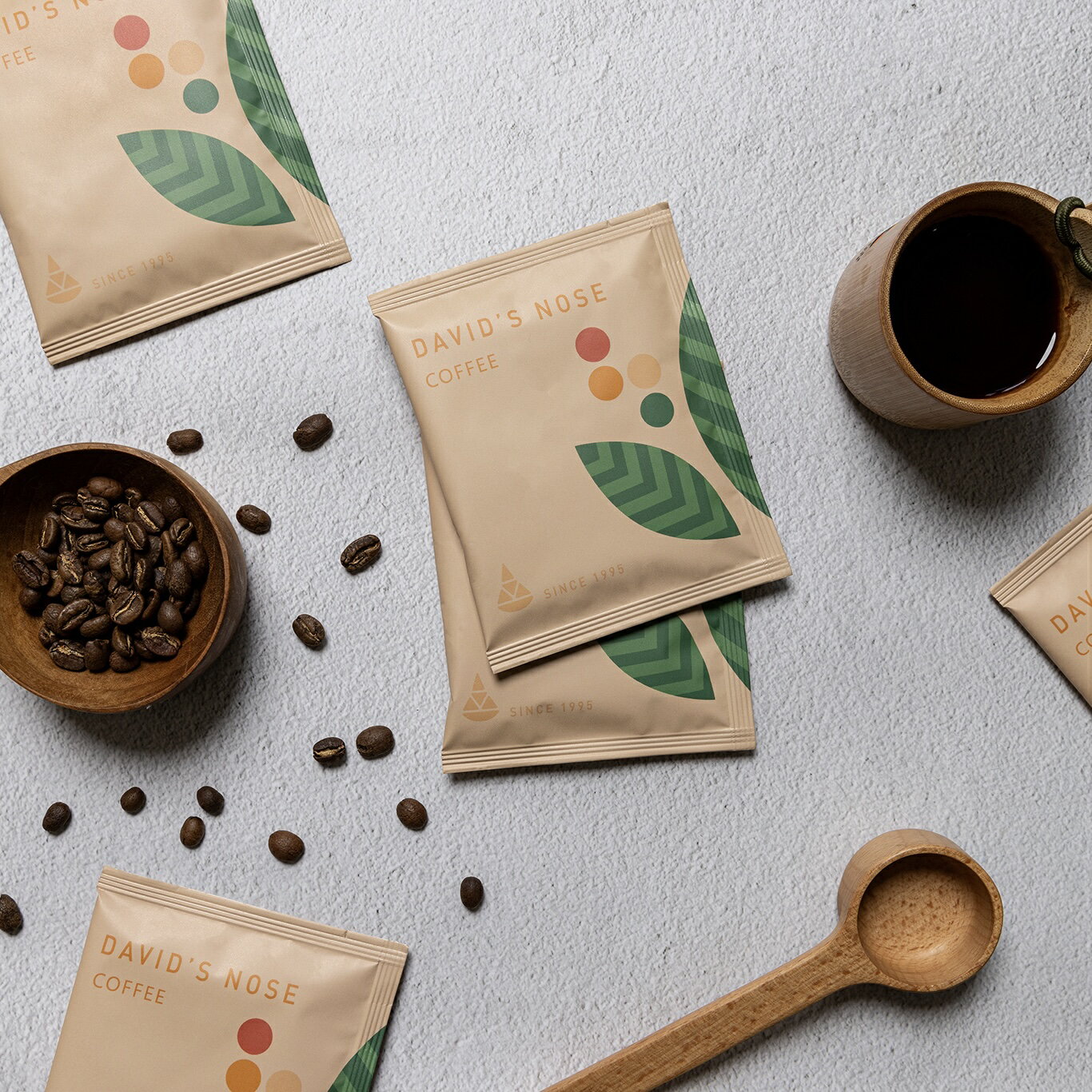 草莓森林 特調配方 浸泡式咖啡隨身包 CR92 (每盒10包) 草莓森林 特調配方 浸泡式咖啡隨身包 CR92 (每盒10包)-Davids nose coffee 大衛鼻子咖啡-美食甜點推薦