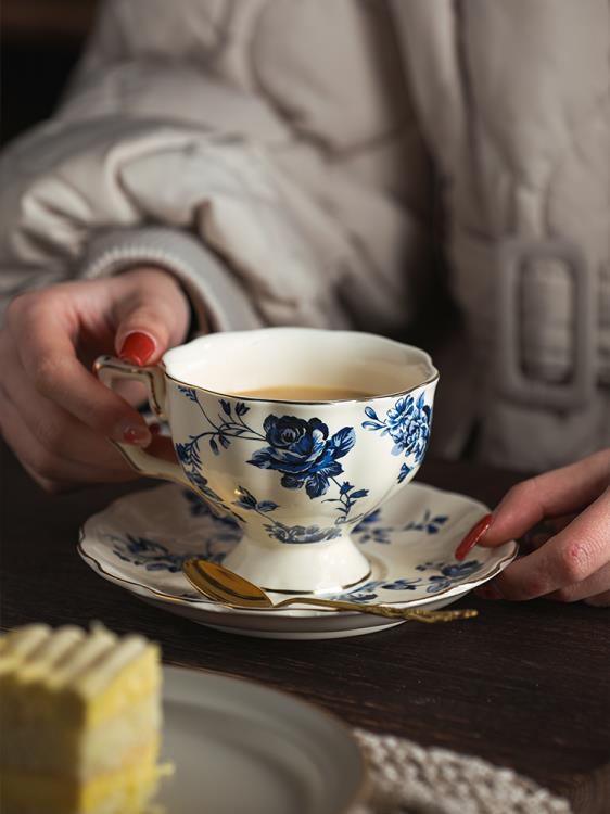 索廚 法式復古風紅花咖啡杯碟套裝描金陶瓷牛奶杯子家用下午茶杯 中秋節免運