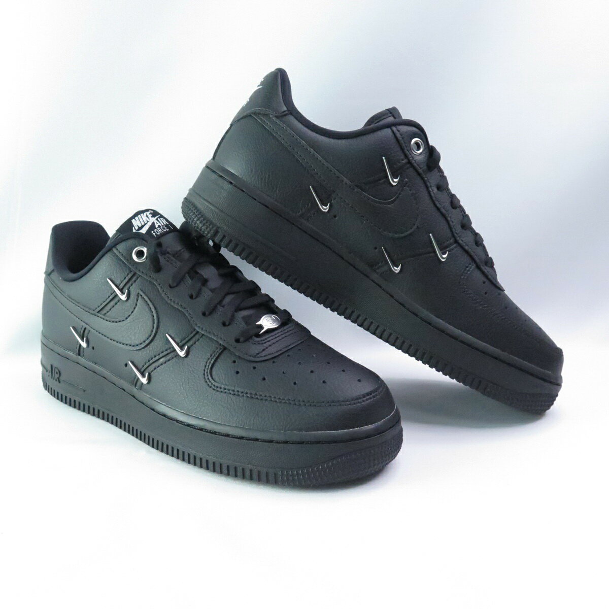 NIKE W Air Force 1 07 LX 女休閒鞋HQ1180001 小銀勾黑【isport愛運動】 | ISPORTSHOP直營店|  樂天市場Rakuten