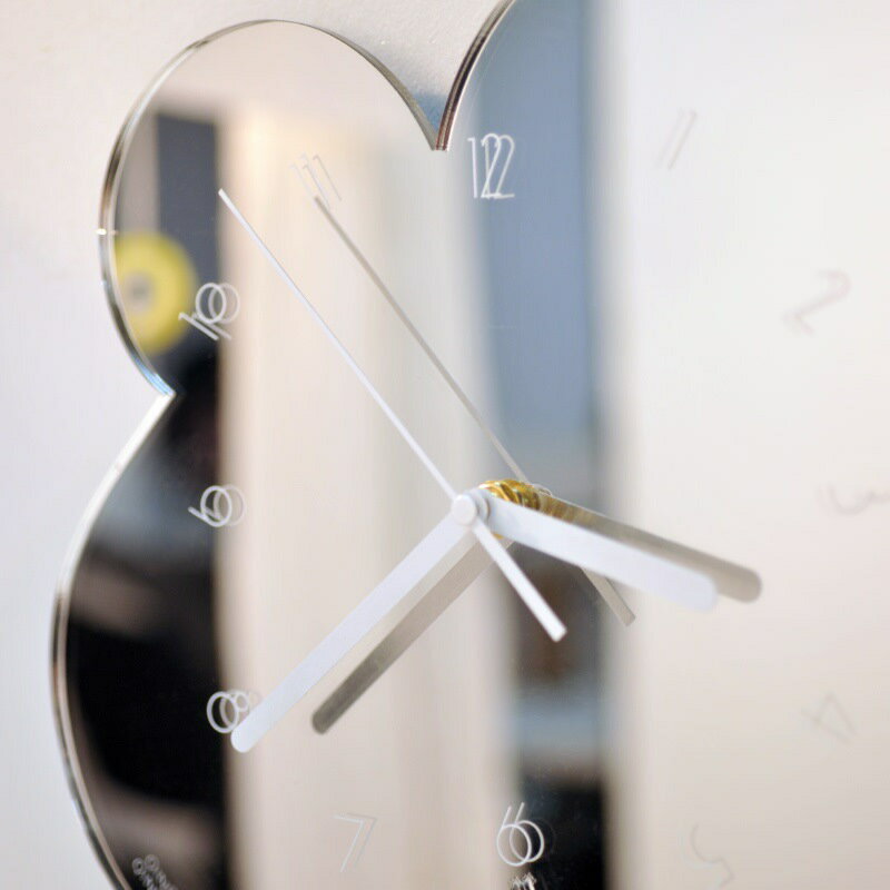 創意ns鏡面掛鐘輕奢 簡約鐘表靜音 裝飾客廳家用時鐘