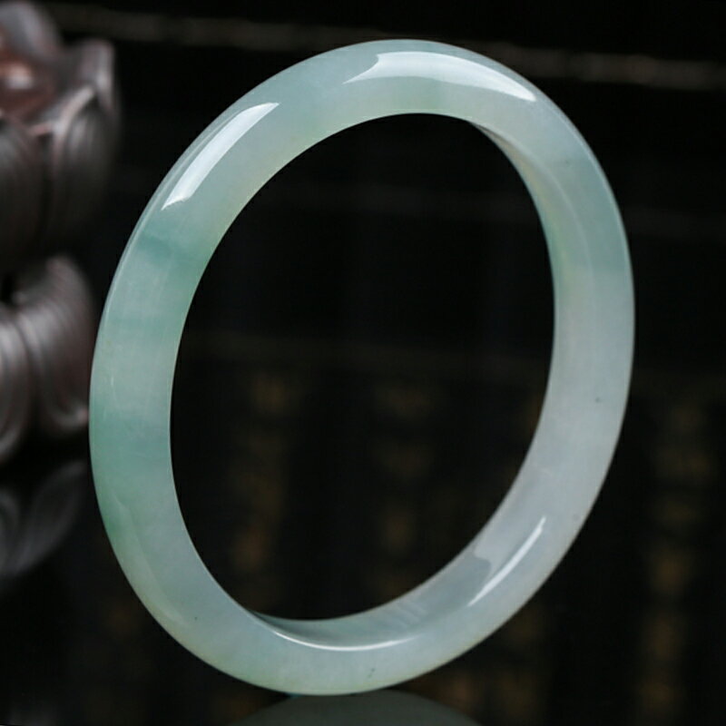 雲之戀熱賣新款冰種透橢圓形玉手鐲翡翠女士貴妃鐲子細款玉石