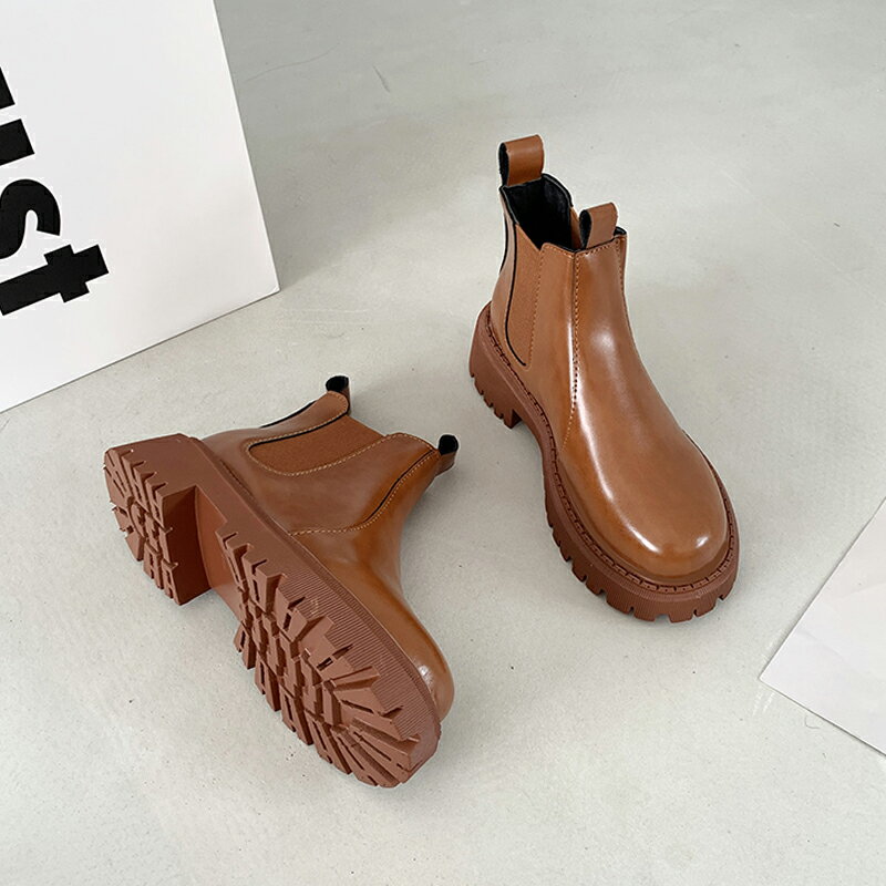 煙筒靴棕色馬丁靴女英倫風2021春秋新款ins潮厚底百搭切爾西短靴