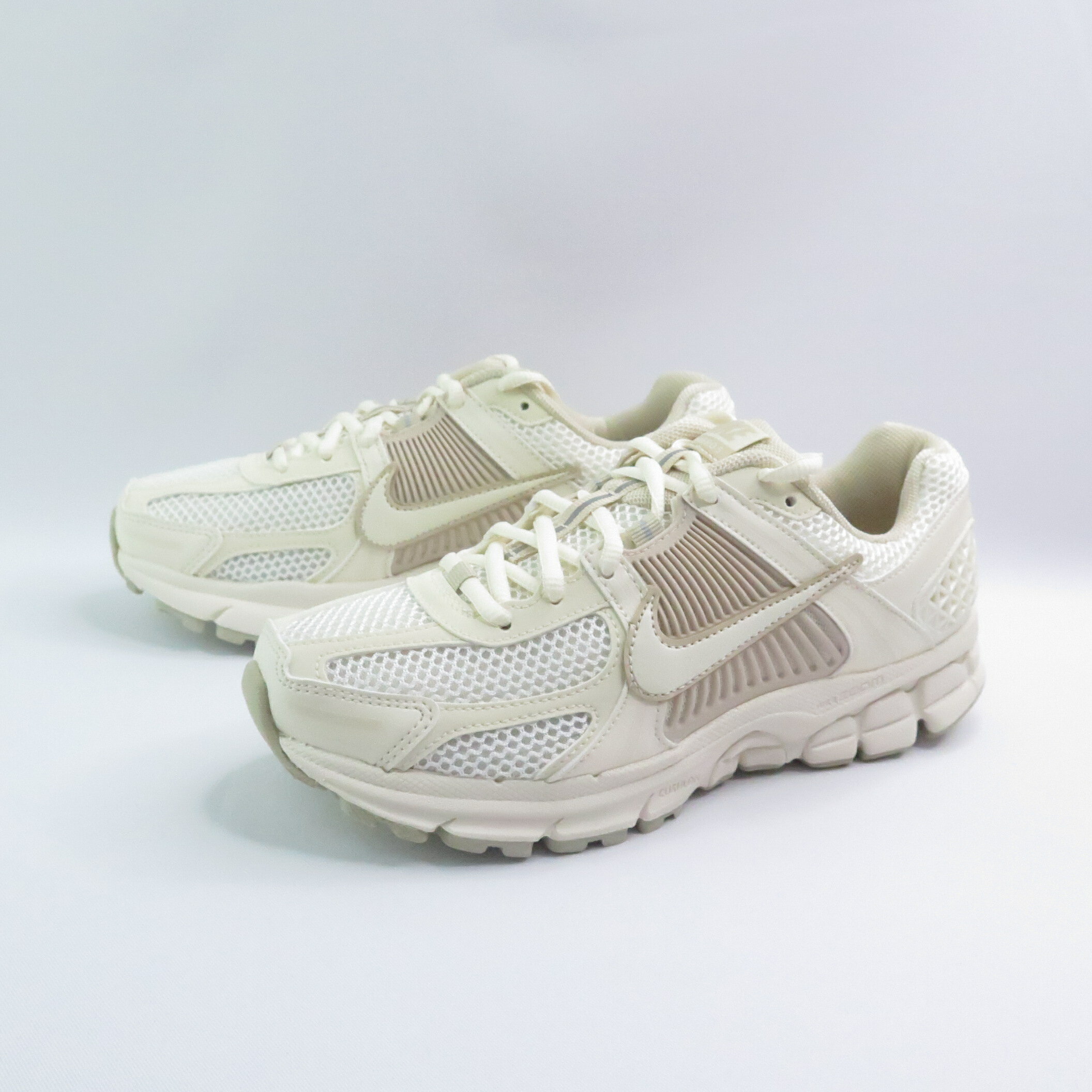 NIKE FQ6868111 W Zoom Vomero 5 女款 休閒鞋 緩震 淡象牙白【iSport愛運動】