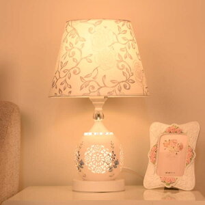 歐式陶瓷檯燈現代簡約臥室床頭燈客廳書房個性創意LED燈小夜燈【林之舍】