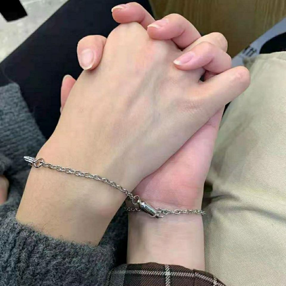 磁鐵相吸情侶手鏈一對手環女ins不掉色潮個性情侶禮物網紅男朋友