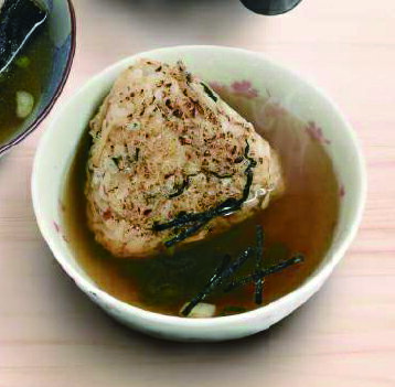 日式吻仔魚烤飯糰烏龍茶泡飯