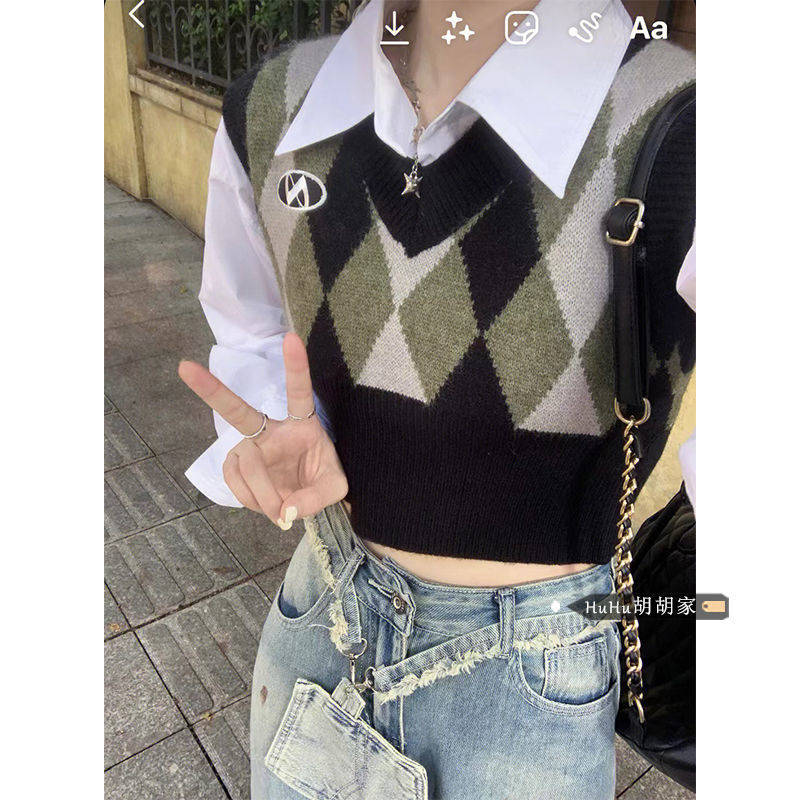 針織馬甲甜酷風菱格刺繡疊穿針織背心秋季百搭短款露臍襯衫上衣套裝女【淘夢屋】
