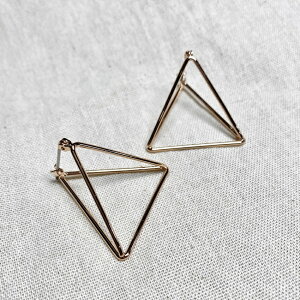 合金 | 立體三角形耳環（大） | 二色 ►領券再折100，499免運