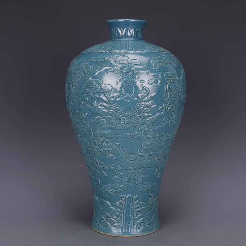 清乾隆浮雕刻龍紋梅瓶仿古工藝瓷器博古中式客廳擺件古董古玩收藏1入