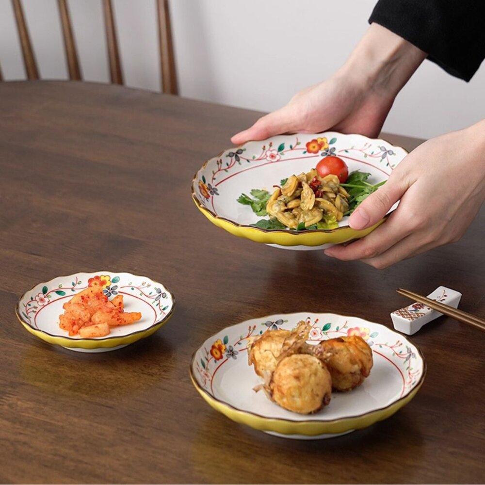 日本 美濃燒 吾山窯 彩十草 梅花 吉祥紋6吋盤 | 宮廷 中國風 圓盤 分菜盤 點心盤 甜點碗 吉祥紋 - 日本 餐盤 日本美濃燒 餐碗 甜點碗 美濃燒 分菜盤 吾山窯 圓盤 彩十草 梅花 美濃燒碗 吉祥紋6吋盤 宮廷 美濃燒盤 中國風 點心盤 吉祥紋