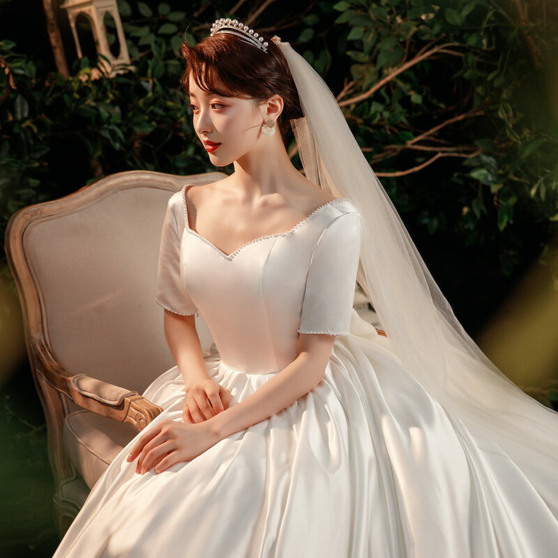 小個子新娘珍珠緞面輕婚紗新娘簡約氣質露背赫本風顯瘦優雅復古裙