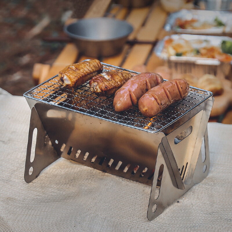 露營裝備 戶外桌椅 戶外工具 免運 開立發票 不銹鋼折疊燒烤爐BBQ戶外野營燒烤架便攜式露營小型火爐迷你木