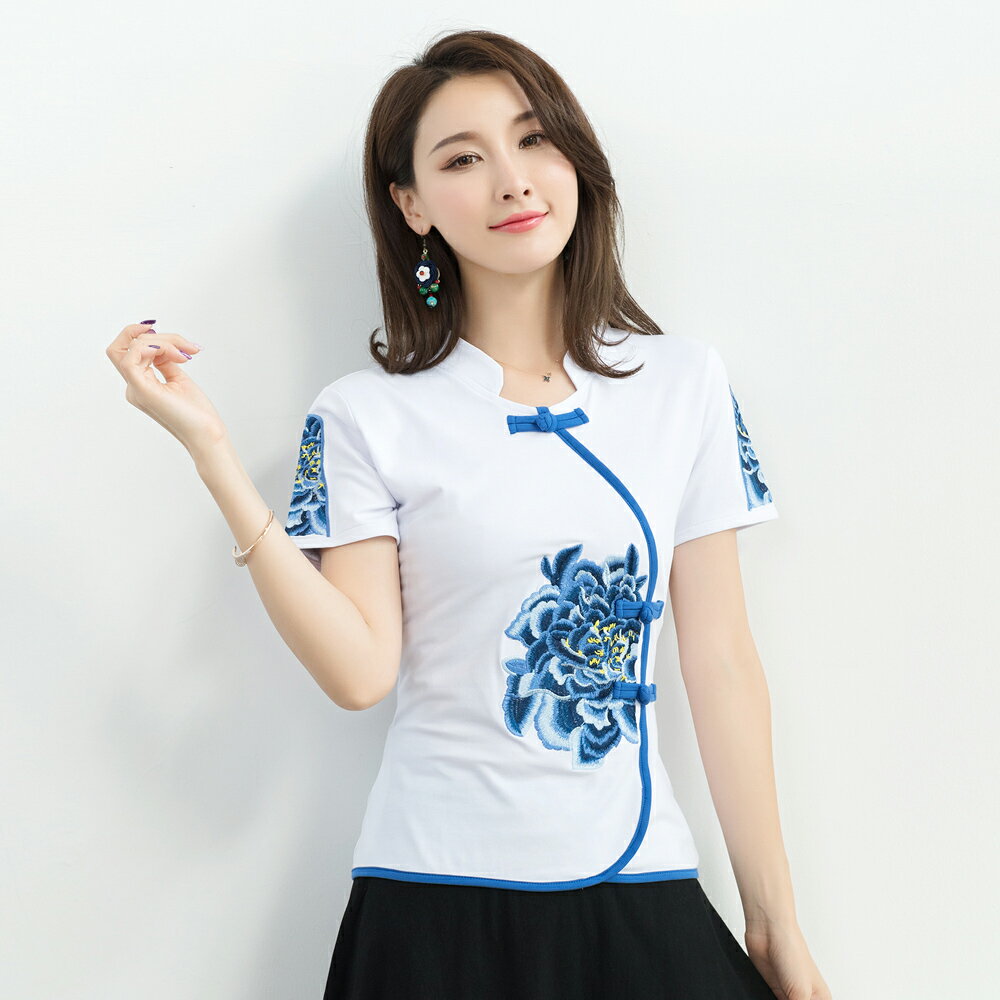 包郵民族風特色青花瓷刺繡唐裝 修身氣質短袖上衣 復古個性 女T恤
