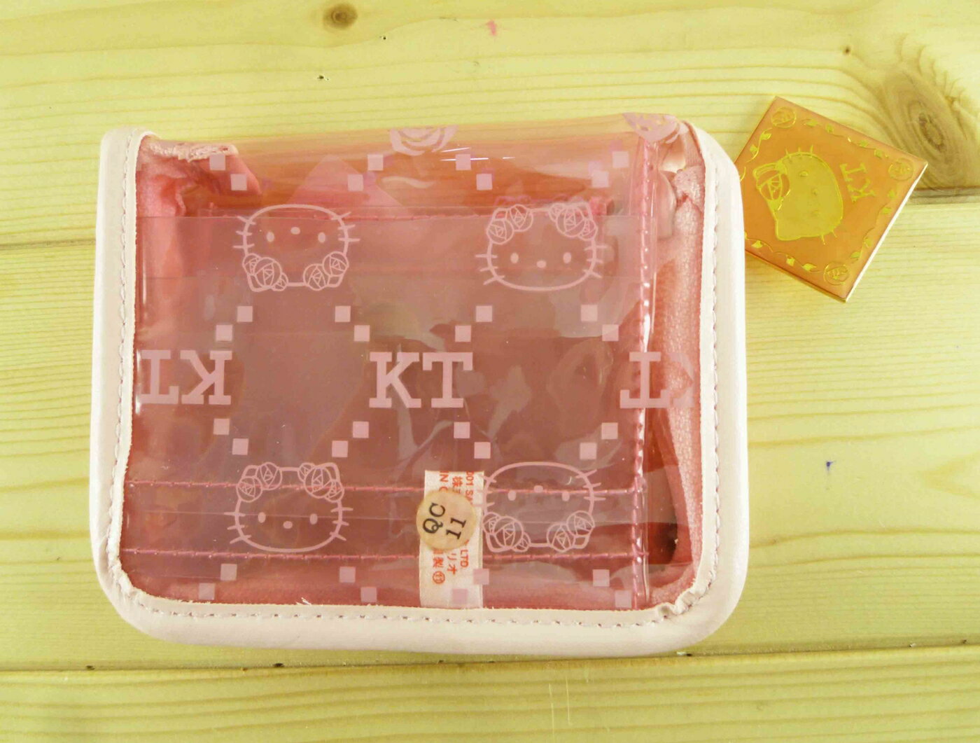 【震撼精品百貨】Hello Kitty 凱蒂貓-凱蒂貓皮夾/短夾-粉花字母 震撼日式精品百貨