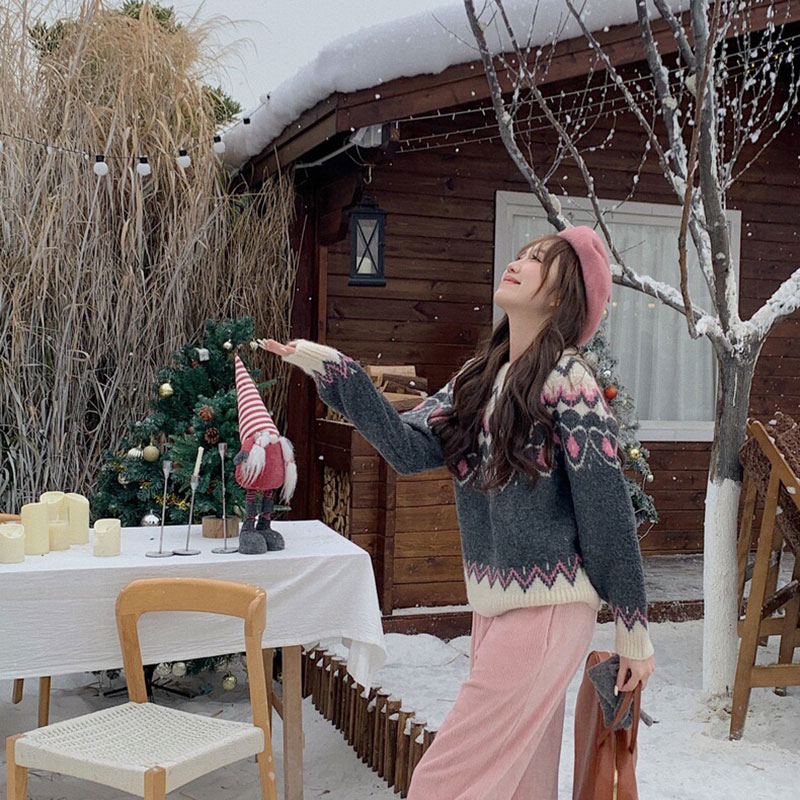 ANNAS 粉色聖誕毛衣 復古編織圖騰針織衫 愛心花紋可愛慵懶少女風 7
