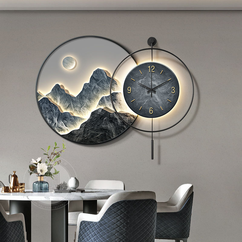 餐廳裝飾畫帶鐘表背有靠山掛畫高級感客廳山水畫高檔輕奢飯廳壁畫