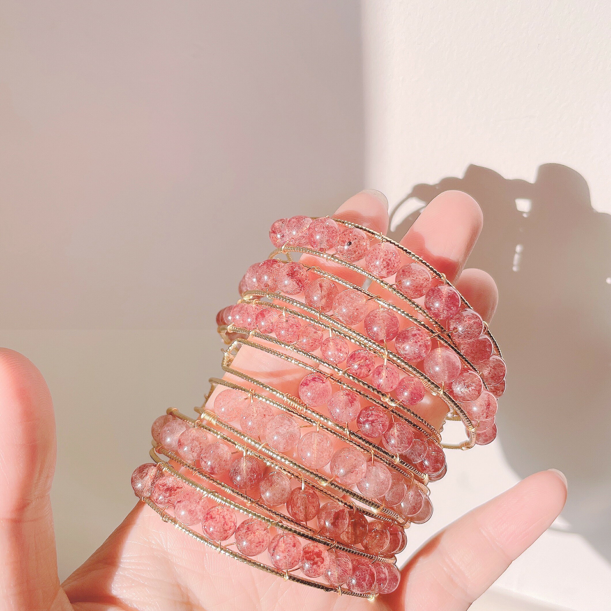 。天然鴿血紅草莓晶一整排14k包金手工繞線手鐲手鏈可調節