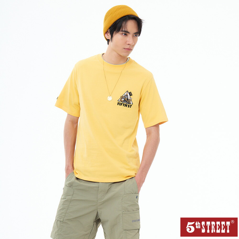 男裝 短T 簡約基本T 貼袋 短袖T恤 TEE 上衣 黑色 (571048) 【5th STREET】【全館滿$3000贈環保餐具收納袋】 ★夏季新系列 父親節送禮