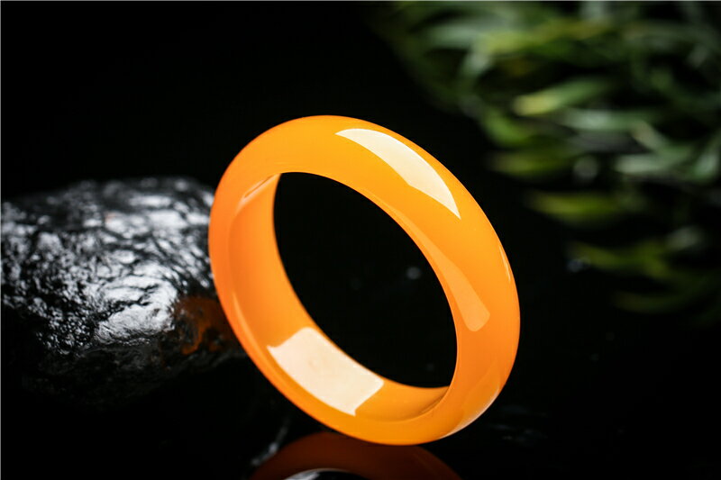 天然云南黃龍玉手鐲龍陵原石雞油黃玉鐲子女款玉手鐲| 協貿國際日用品