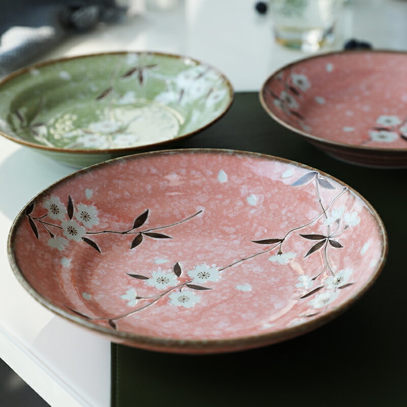 日本進口陶瓷餐具粉櫻花碗盤 家用個性餐具菜盤湯碗粉色圓形盤子