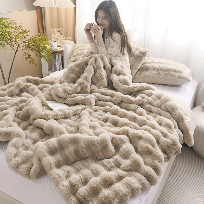 高端輕奢兔兔絨毛毯辦公室午睡毯單雙人空調蓋被四季通用車載絨毯