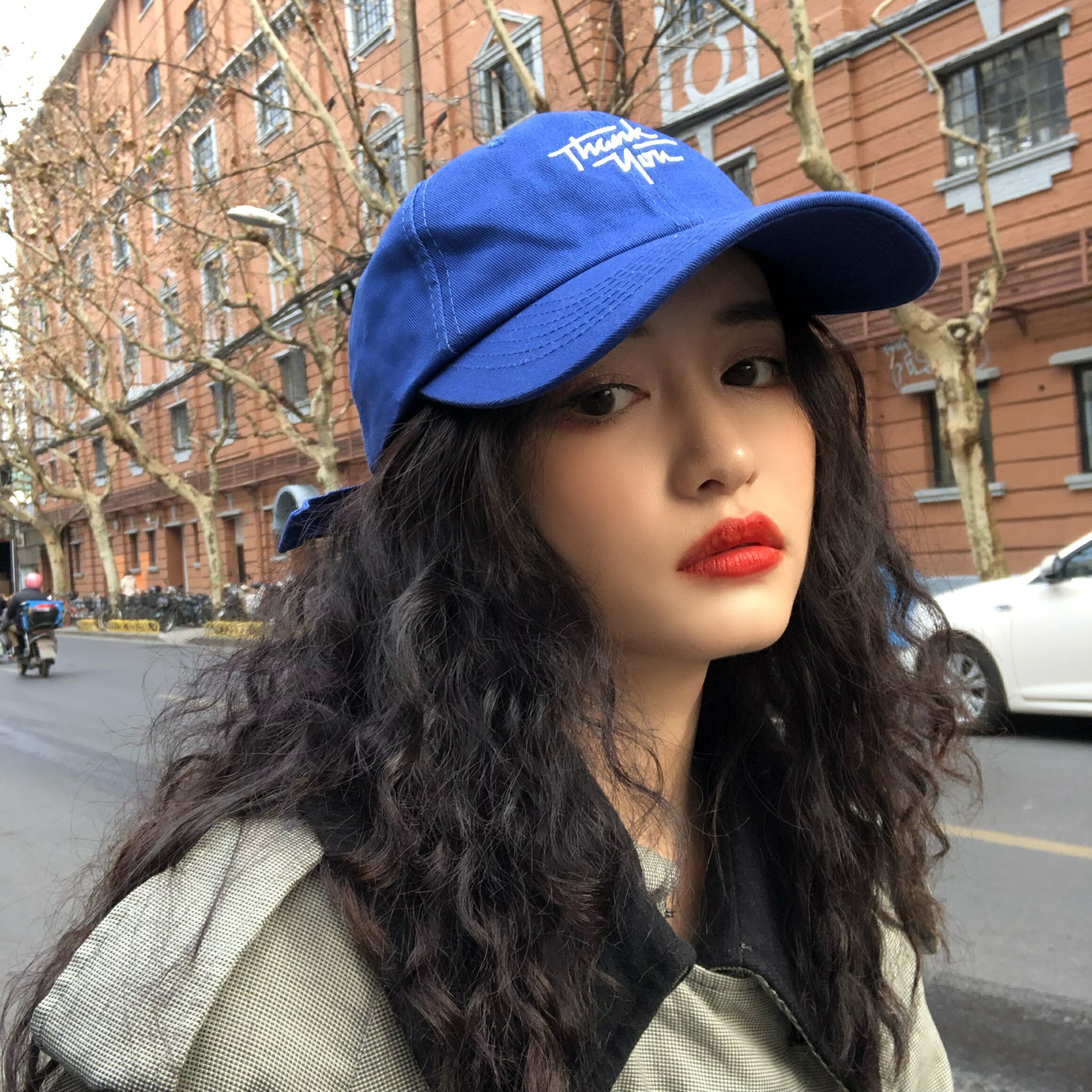 帽子女夏天休閑百搭鴨舌帽韓版潮遮陽帽可愛彎簷藍色字母棒球帽1入