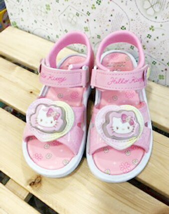 【震撼精品百貨】Hello Kitty 凱蒂貓 臺灣製Hello kitty正版兒童亮燈涼鞋-蝴蝶(14 19號)#19222 震撼日式精品百貨