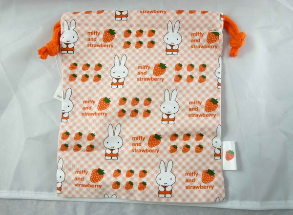 【震撼精品百貨】Miffy 米菲兔米飛兔 橘格紋束口袋 草莓 震撼日式精品百貨